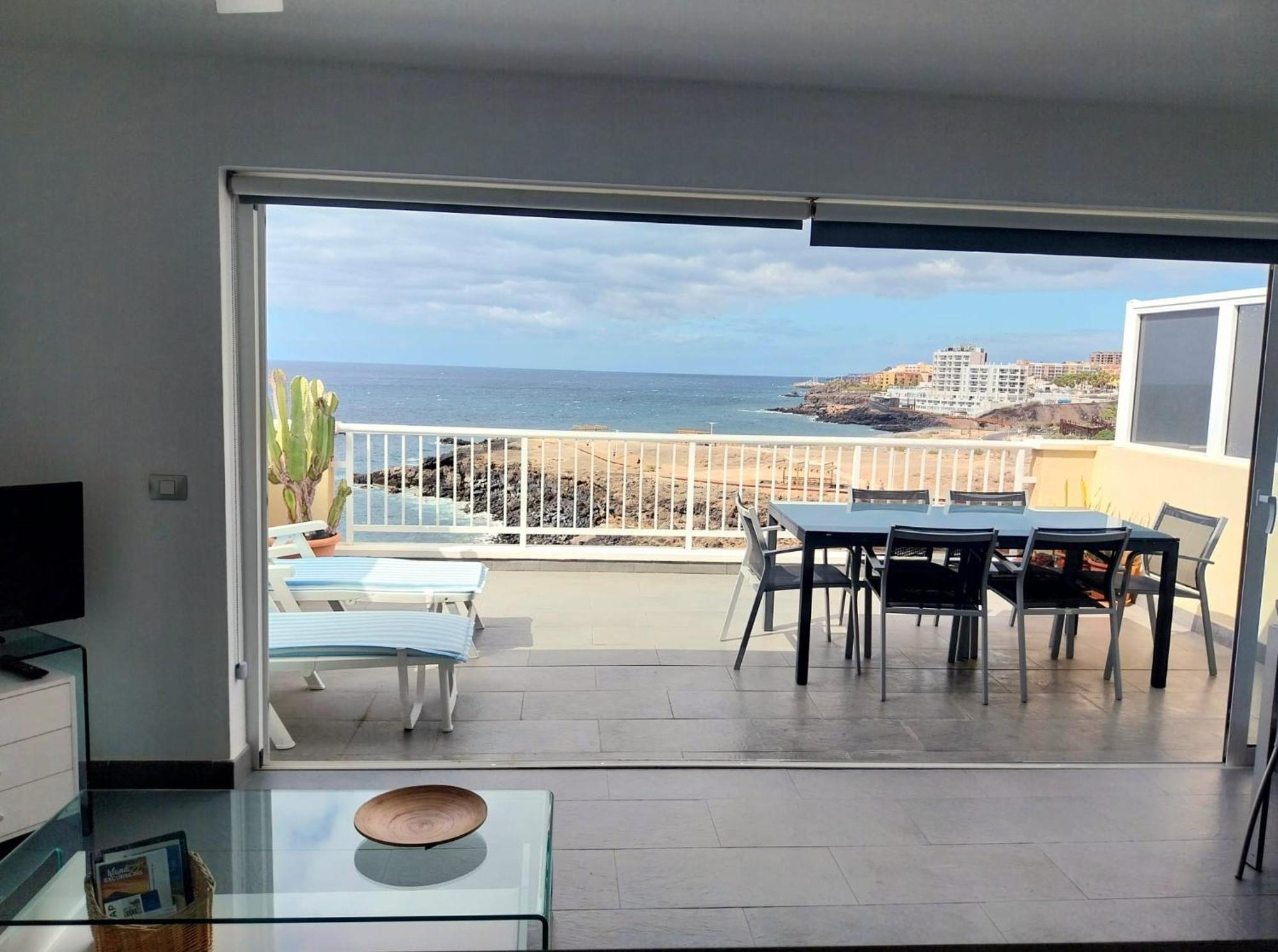 Atico Frente Mar Apartment Los Abrigos Exterior photo